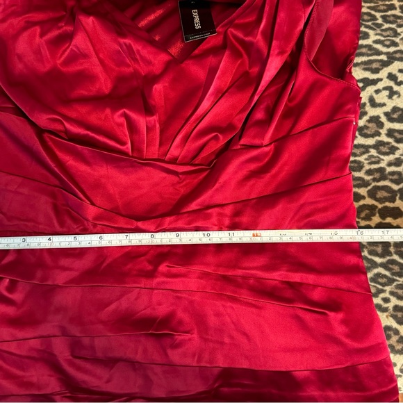 Perfect for Valentine's Day! NWT - Express Red Satin Dress. Size 12. - Picture 7 of 7